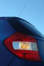 BMW 130i M Sport Package 5-Door 2005 года (UK)